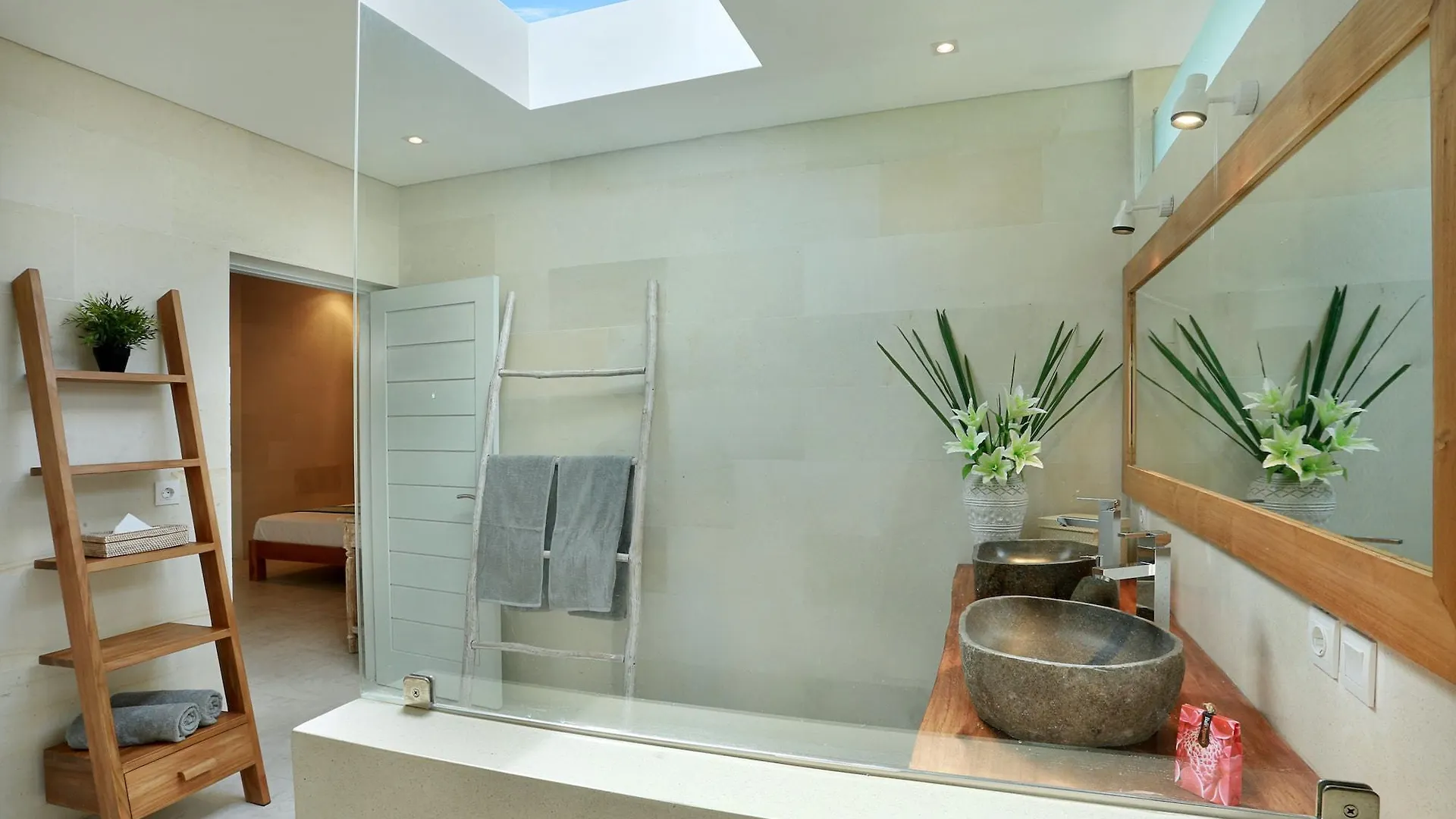 Seminyak White Design Villa 0*, Seminyak (Bali) Indonesia