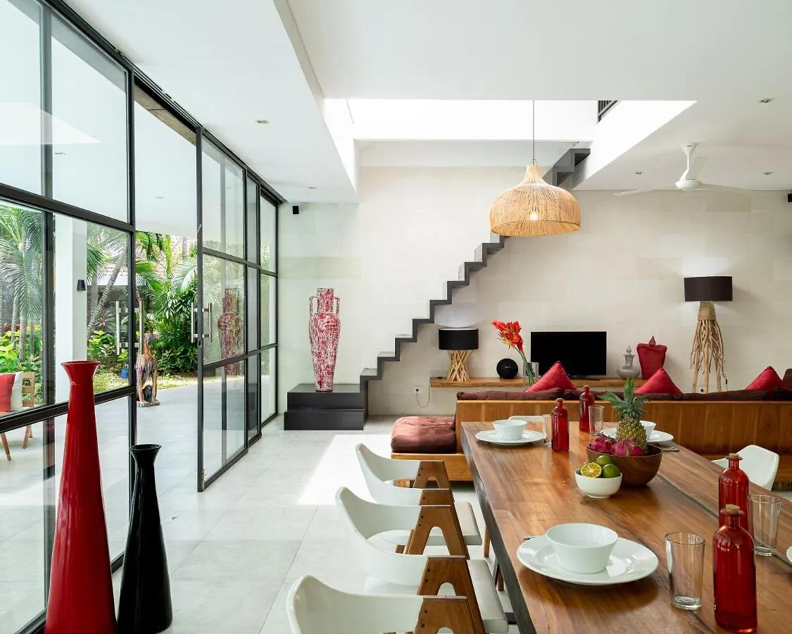 Seminyak White Design Villa Indonesia