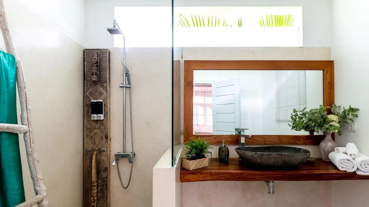 Seminyak White Design Villa
