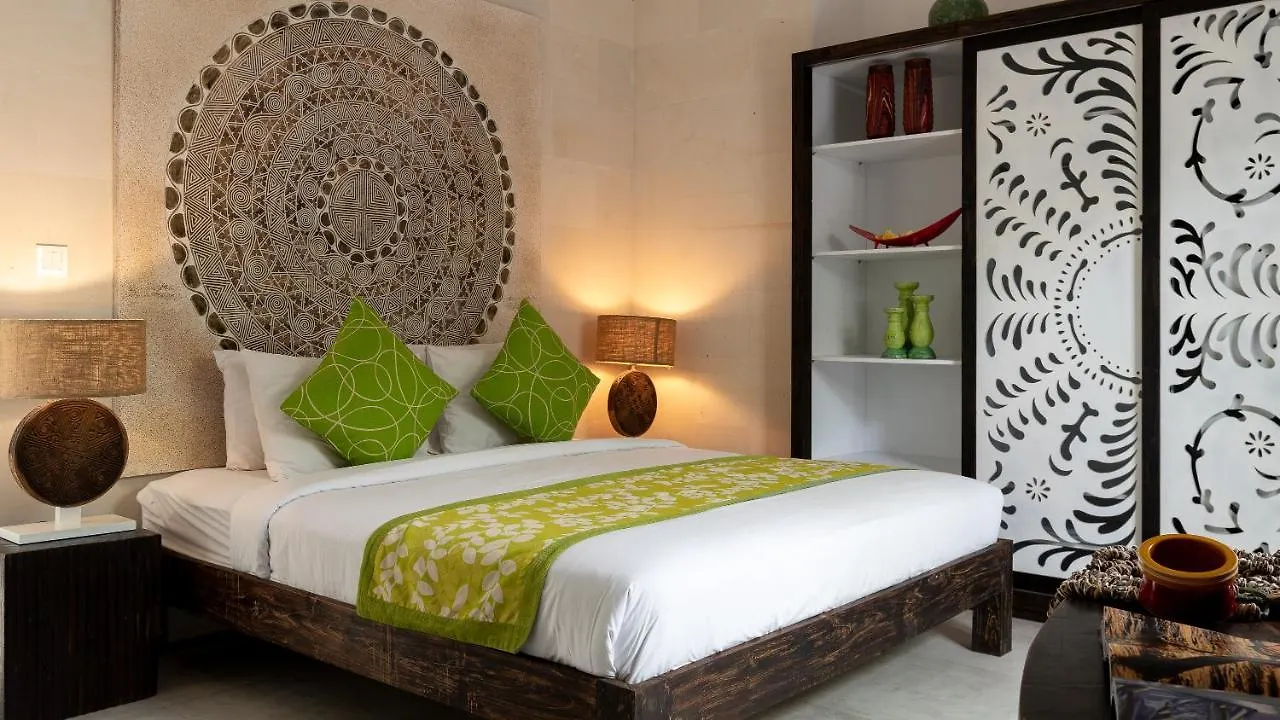 Seminyak White Design Villa