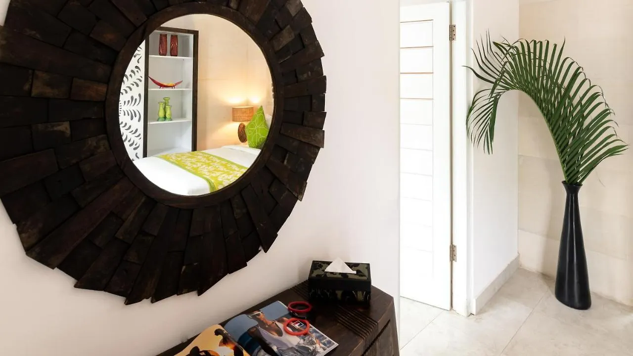 Seminyak White Design Villa